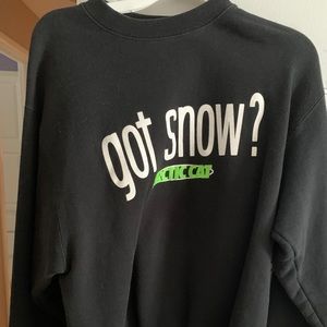 cute basic got snow crewneck